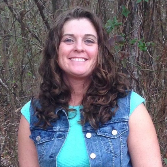 Meet your Posher, Sandy - Picture 1 of 2